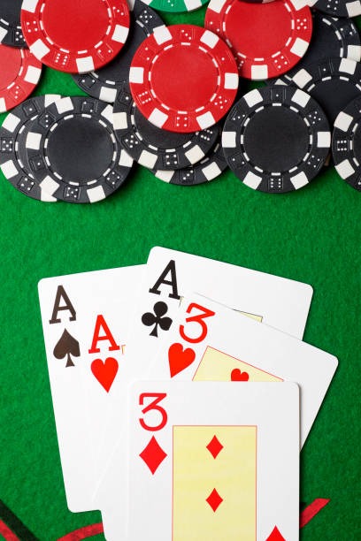 royal34 platform interface showing sports, live dealers, and slot games